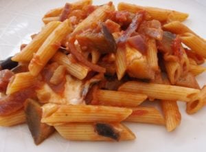 Aubergine and Mozzerella Pasta
