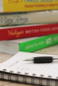 Want to get all your meal planning AND shopping lists done for A WHOLE MONTH (or more) in under an hour? Want to make sure you buy just what you need each week? Want to save money, time and your sanity? Want to waste less food? Want to feel super organised? Read on to discover how you can meal plan for a month in UNDER ONE HOUR! #mealplan #mealplanning #freemealplan #monthlymealplan #4weekmealplan #getorganized #easypeasyfoodie