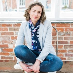 https://www.easypeasyfoodie.com/review-personal-brand-photoshoot-lucy-down-fresh-leaf-creative/