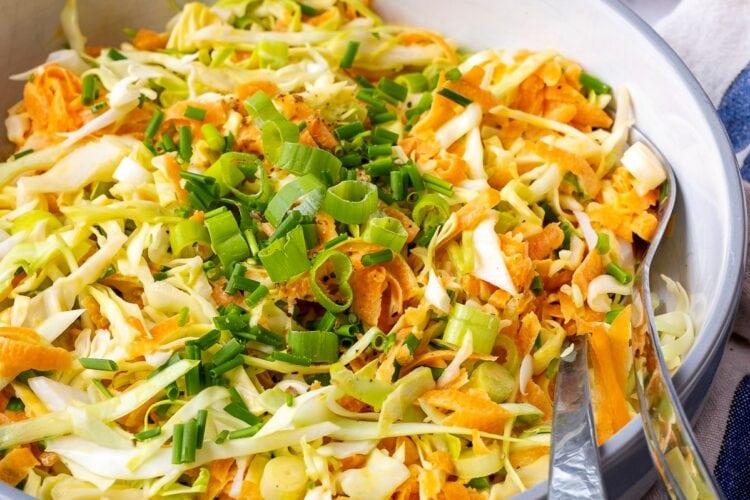 Easy Homemade Classic Coleslaw