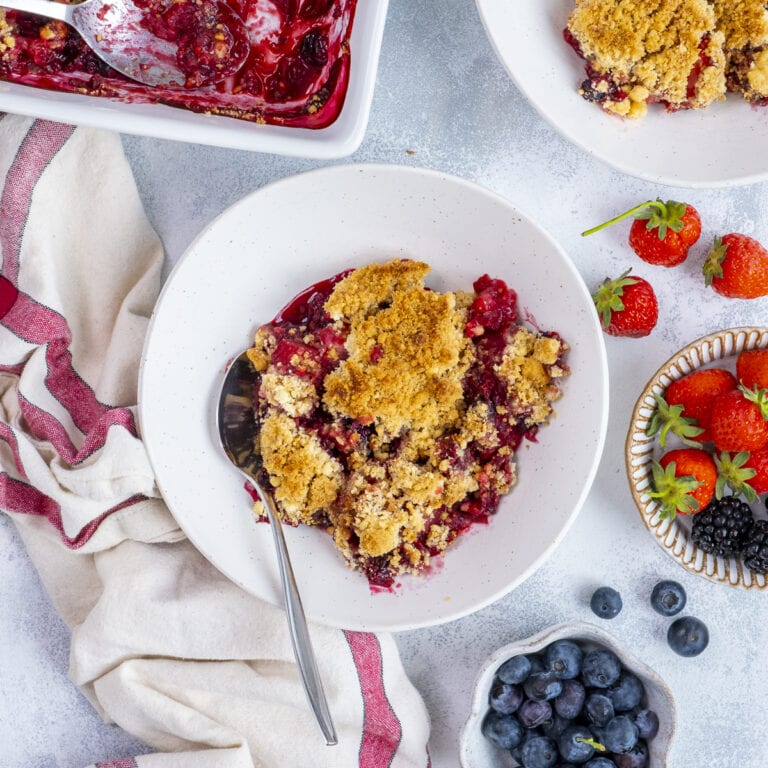 Easy Summer Fruits Crumble Easy Peasy Foodie