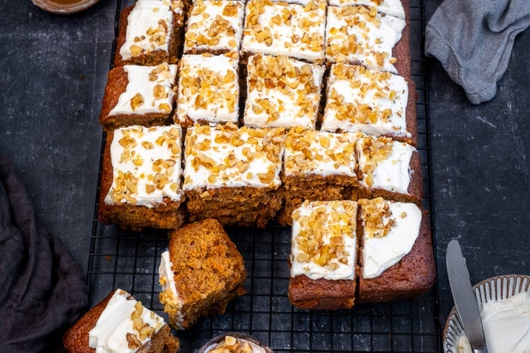 Easy Carrot Cake Traybake Hero