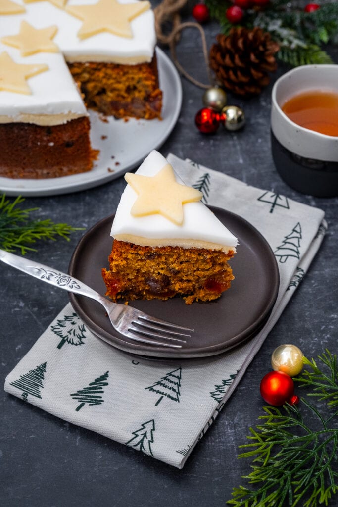 easy-mincemeat-christmas-cake-the-best-christmas-cake-hack-easy