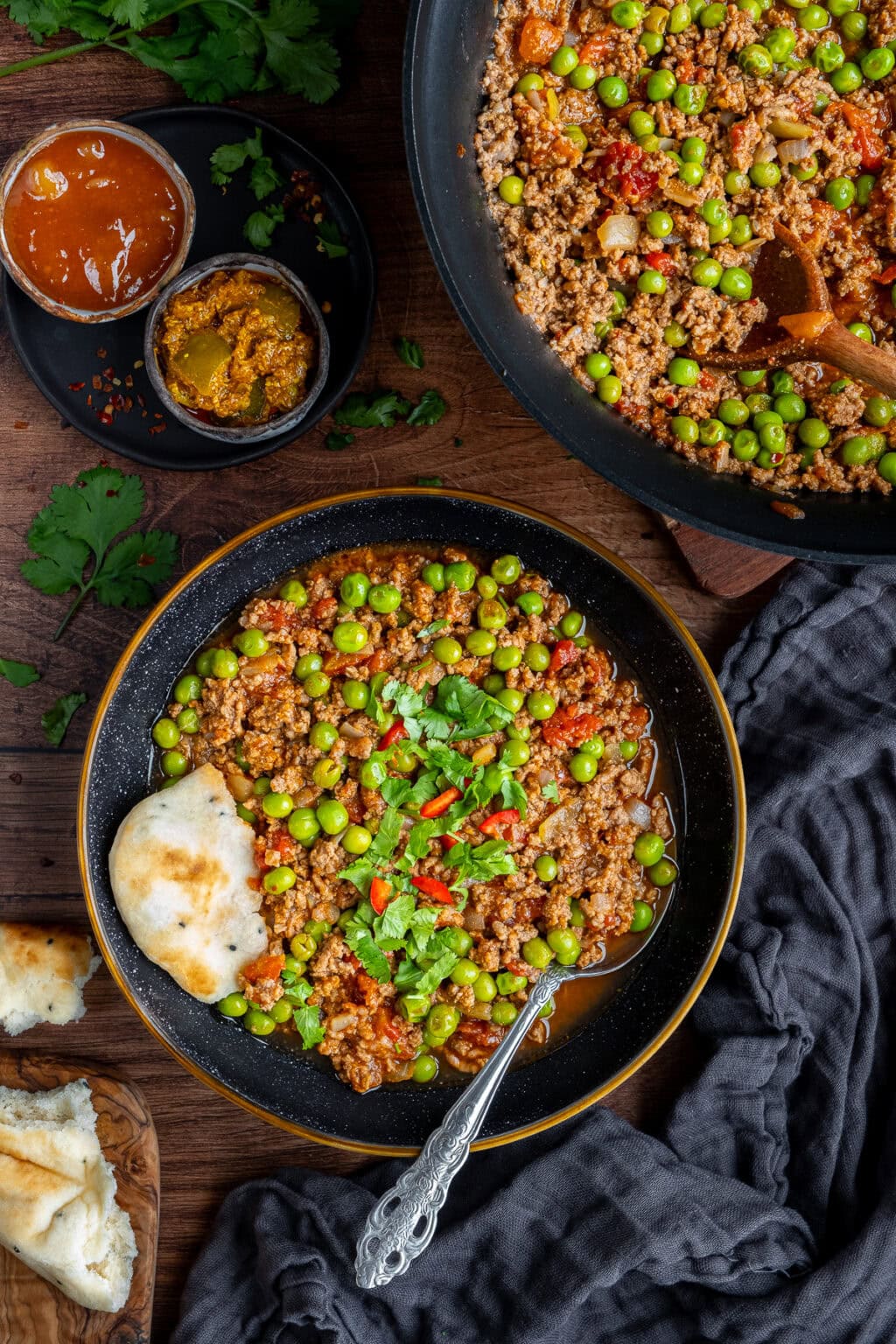 Easy Beef Mince Curry (Keema Curry) - Easy Peasy Foodie