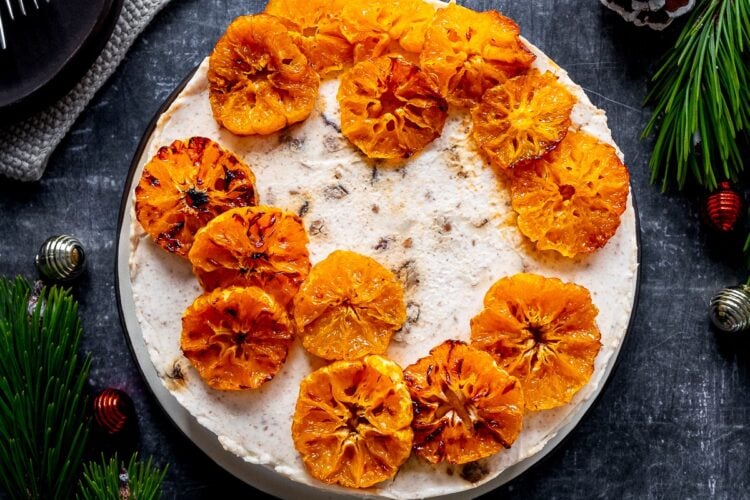 Christmas Cake Cheesecake Hero