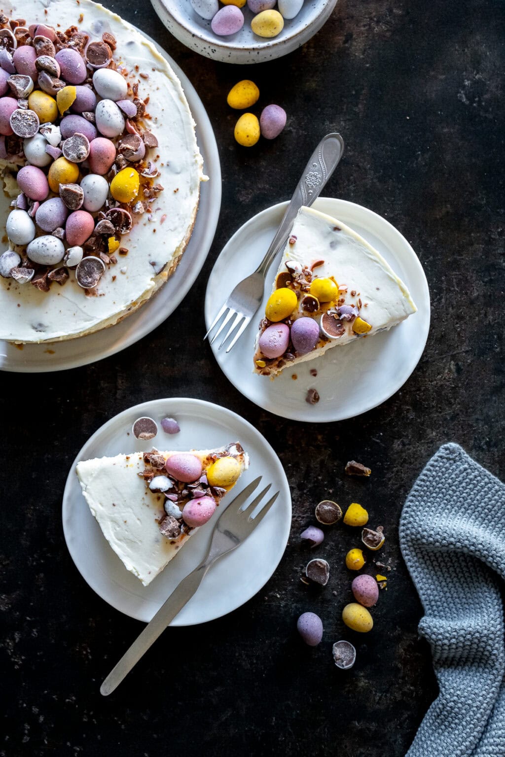 Mini Egg Cheesecake (No Bake) - Easy Peasy Foodie