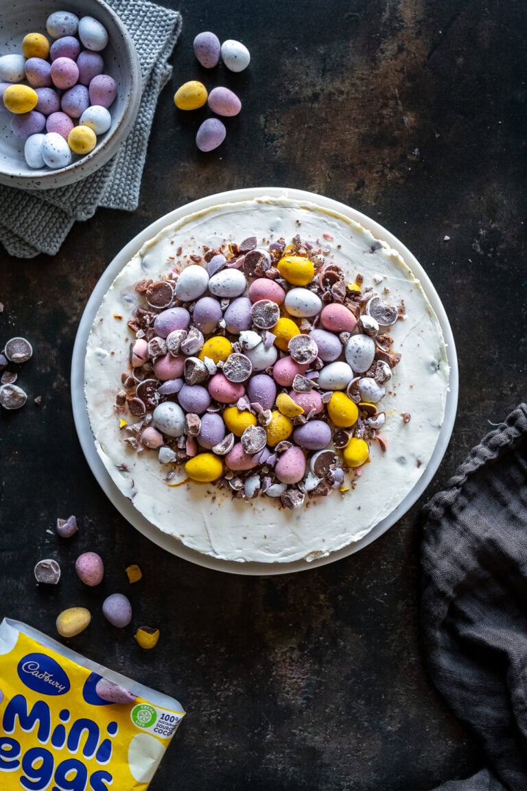 Mini Egg Cheesecake (No Bake) - Easy Peasy Foodie