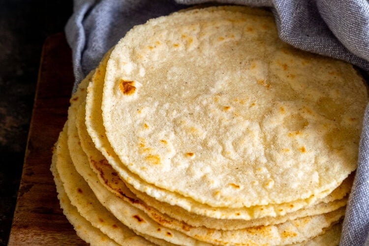Easy Corn Tortillas Hero