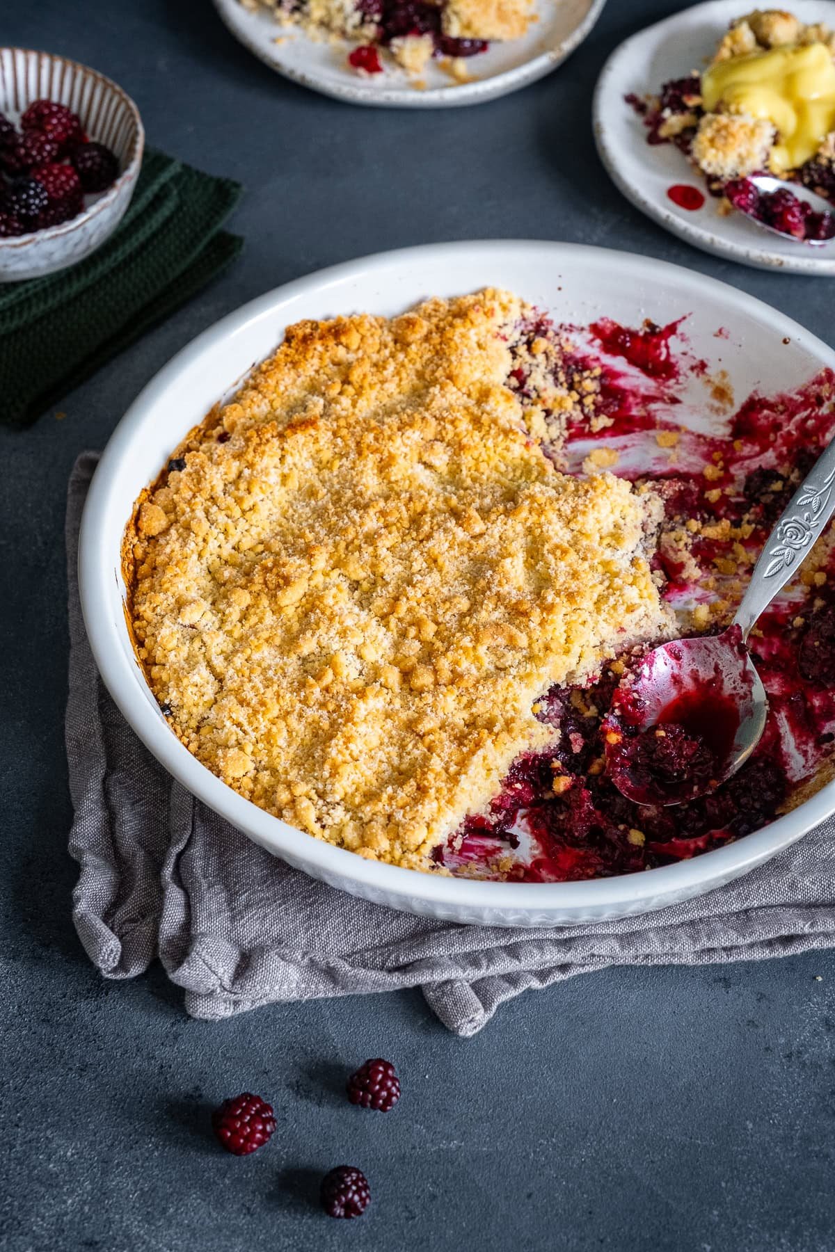 Closeup of Easy Blackberry Crumble in the dish.
