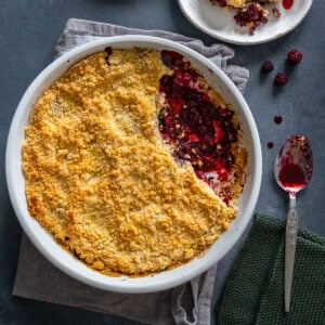Easy Blackberry Crumble Hero