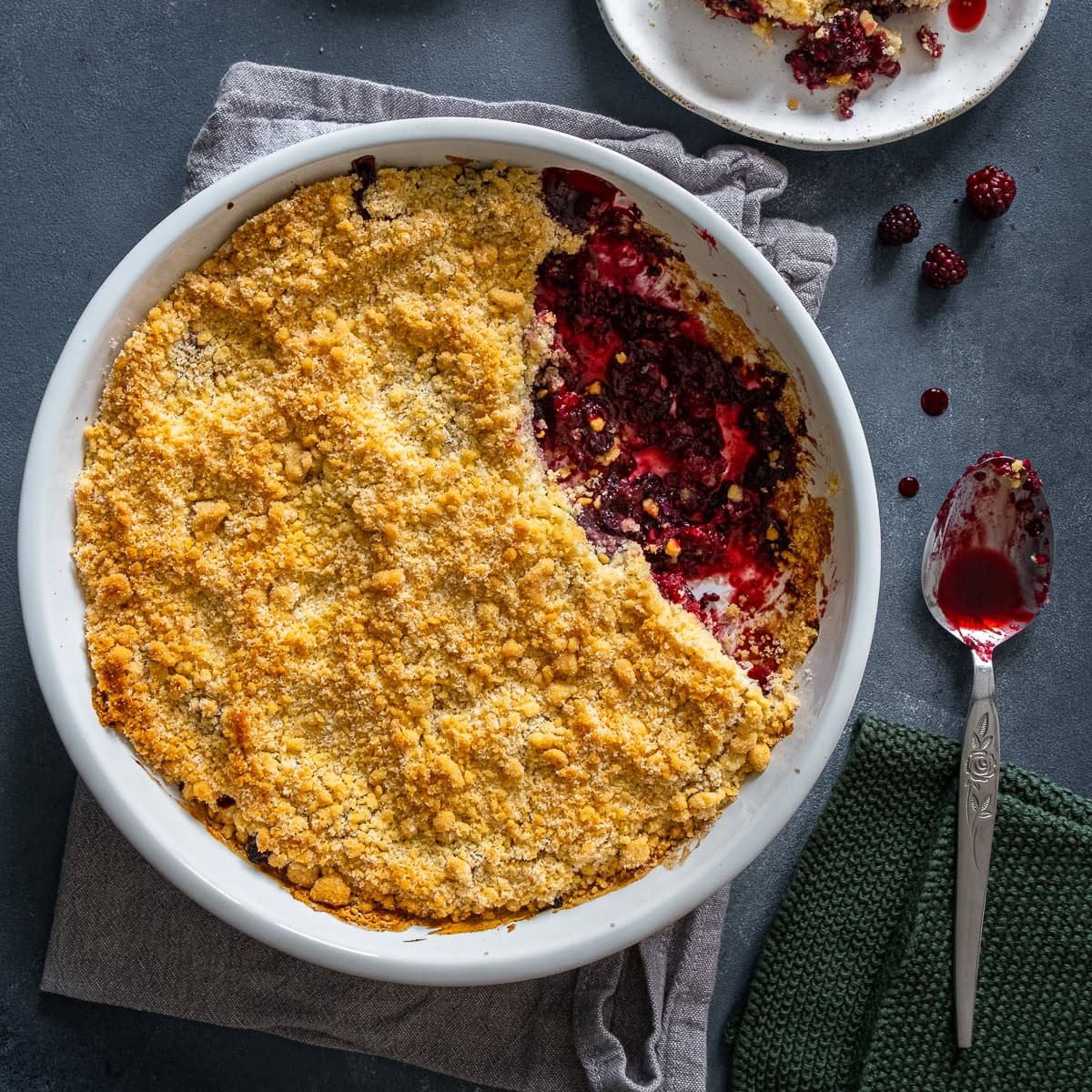 Easy blackberry crumble easy peasy foodie