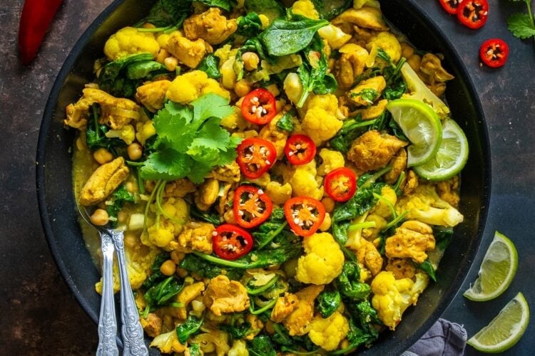 Chicken and Chickpea Curry with Spinach HERO