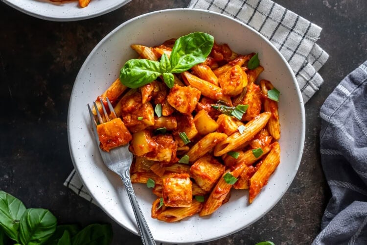 Easy Halloumi Pasta Hero
